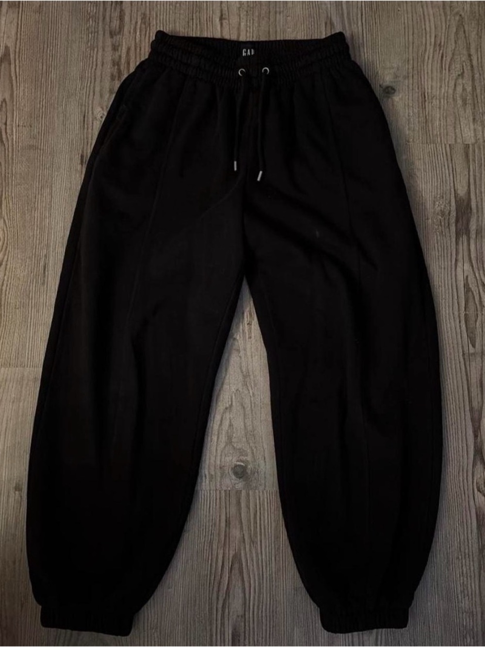 GAP Women’s Black Elastic Waist Jogger Pants